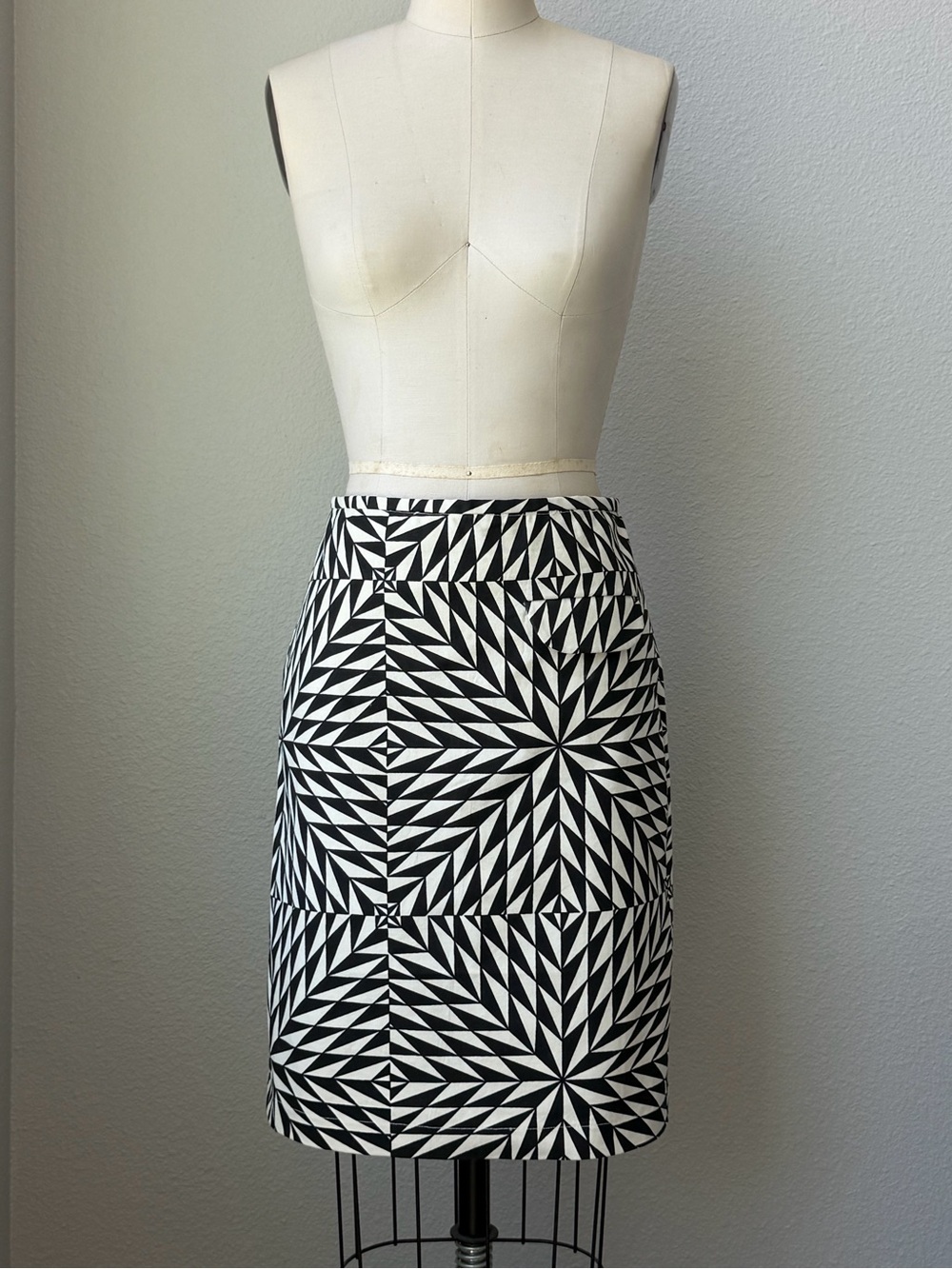 Erica Tanov Geometric Pencil Skirt in Black & White